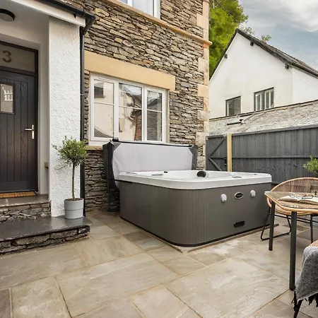 Ferry View And - Parking & X2 Hottubs