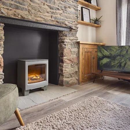 Holiday home Ferry View And - Parking & X2 Hottubs